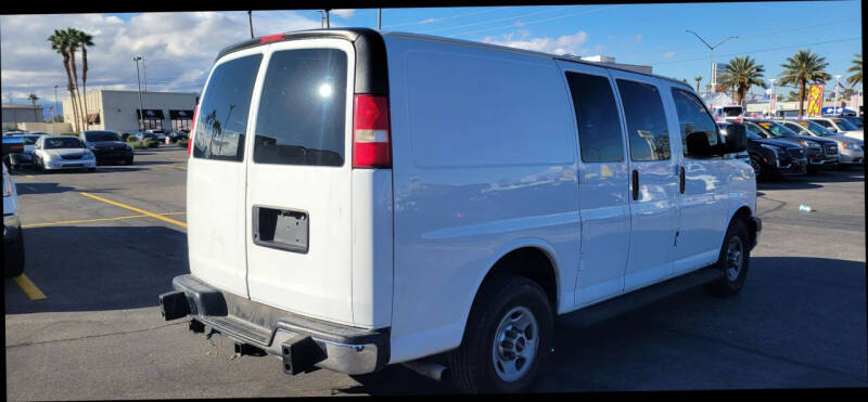 2015 GMC Savana 2500