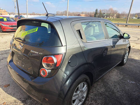 2016 Chevrolet Sonic LT Auto