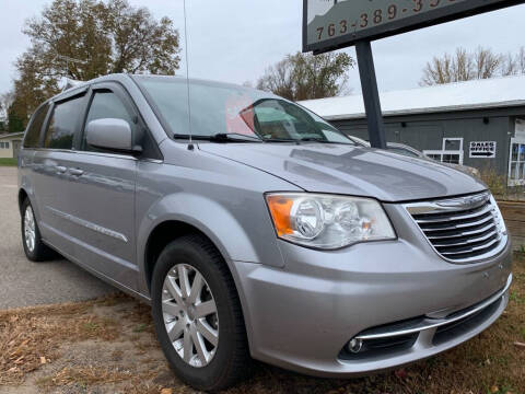 2013 Chrysler Town and Country Touring