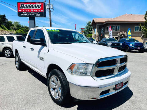 2016 RAM 1500 SLT