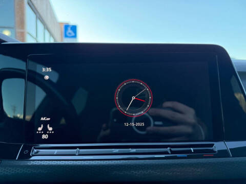 2024 Volkswagen Golf GTI SE