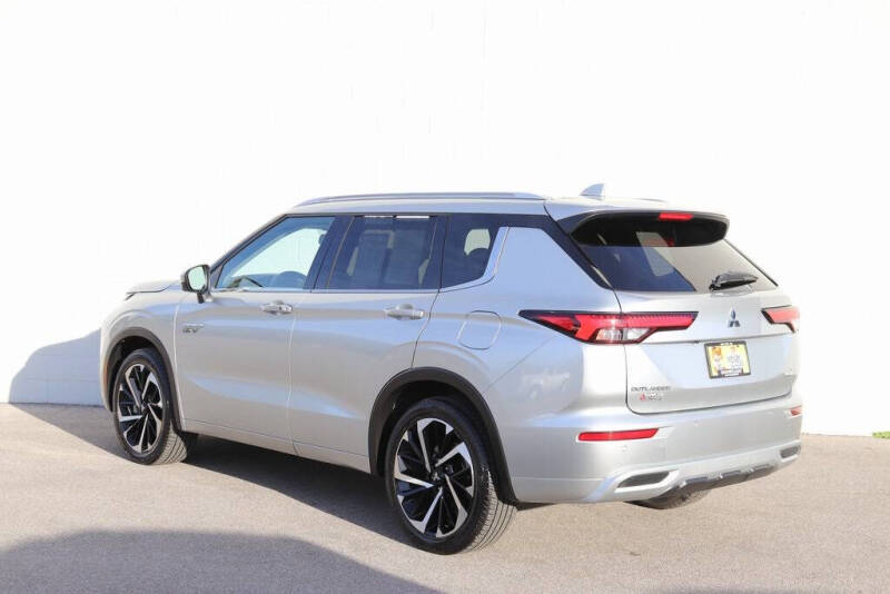 2023 Mitsubishi Outlander PHEV SEL