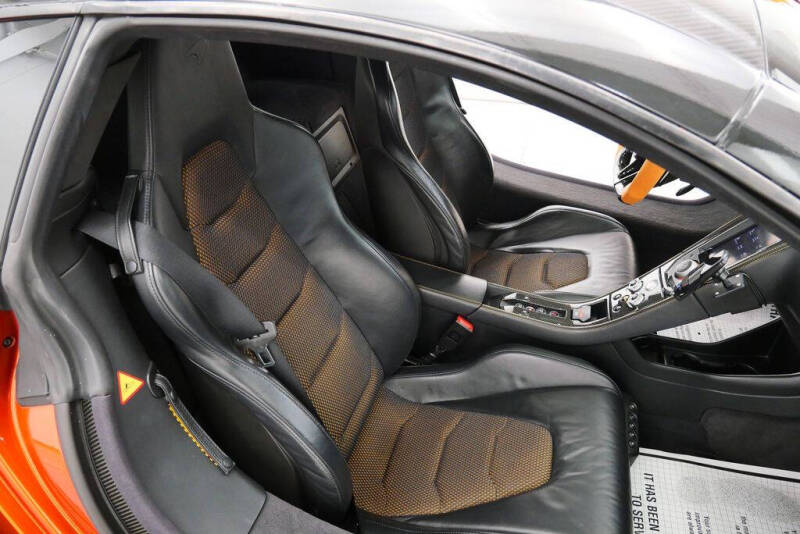 2012 McLaren MP4-12C