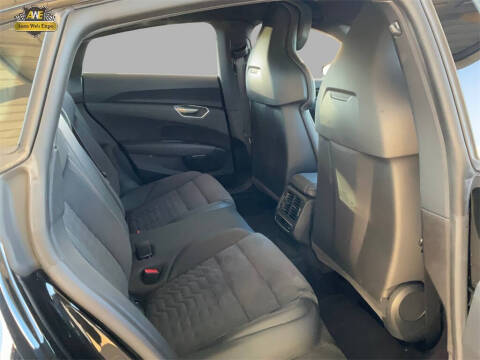 2022 Audi e-tron GT quattro Prestige