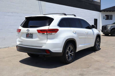 2017 Toyota Highlander LE