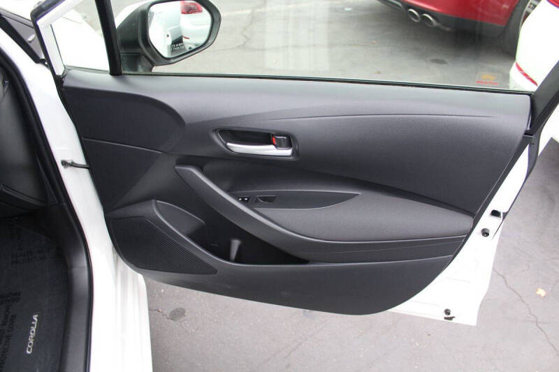 2020 Toyota Corolla Hybrid LE