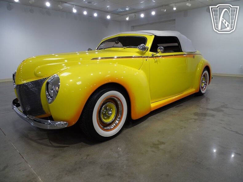 1940 Mercury Monterey