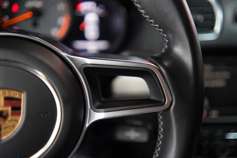 2016 Porsche Cayman GT4