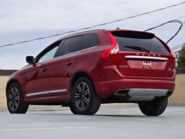 2016 Volvo XC60 T6 Drive-E R-Design Platinum