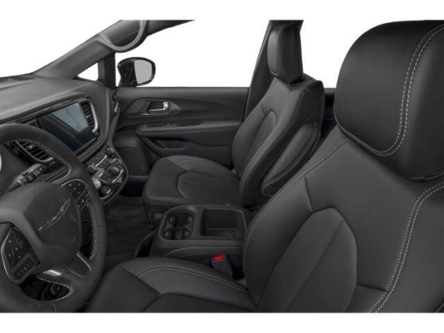2025 Chrysler Pacifica Plug-In Hybrid Select