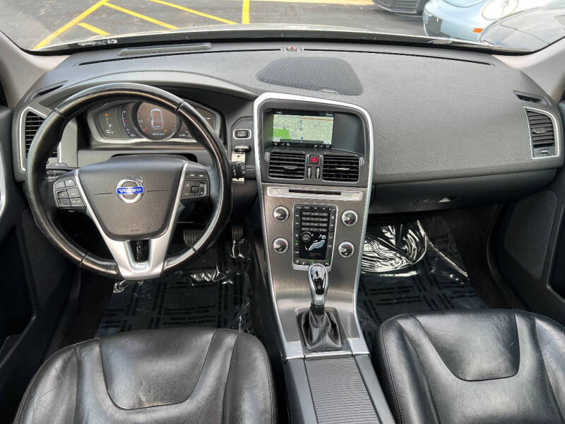 2016 Volvo XC60 T5 Platinum