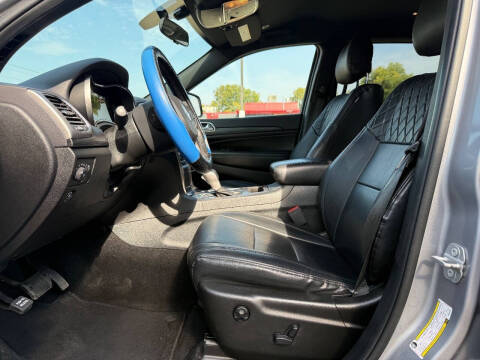 2019 Jeep Grand Cherokee Laredo E