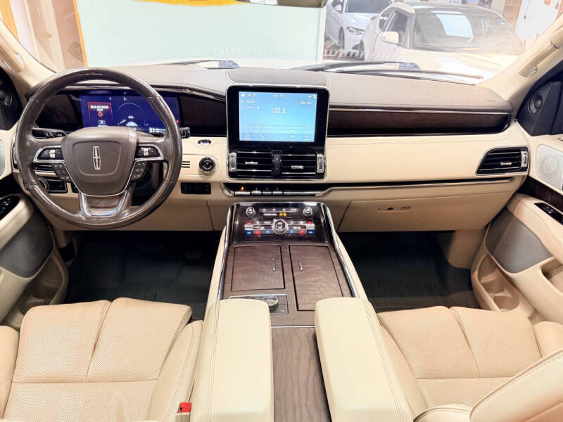 2019 Lincoln Navigator L Reserve