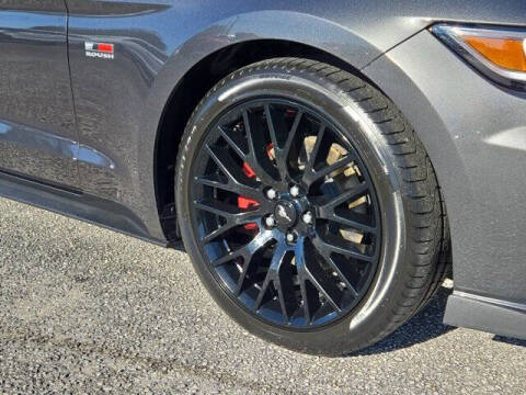 2017 Ford Mustang V6