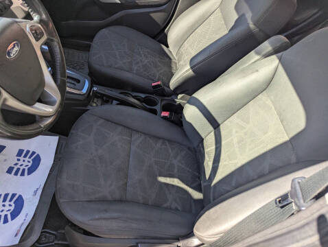 2013 Ford Fiesta SE