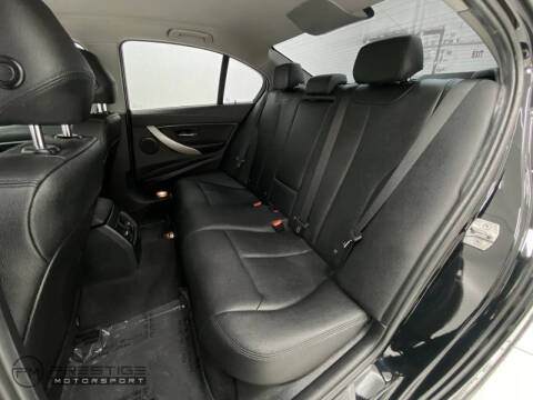 2016 BMW 3 Series 320i