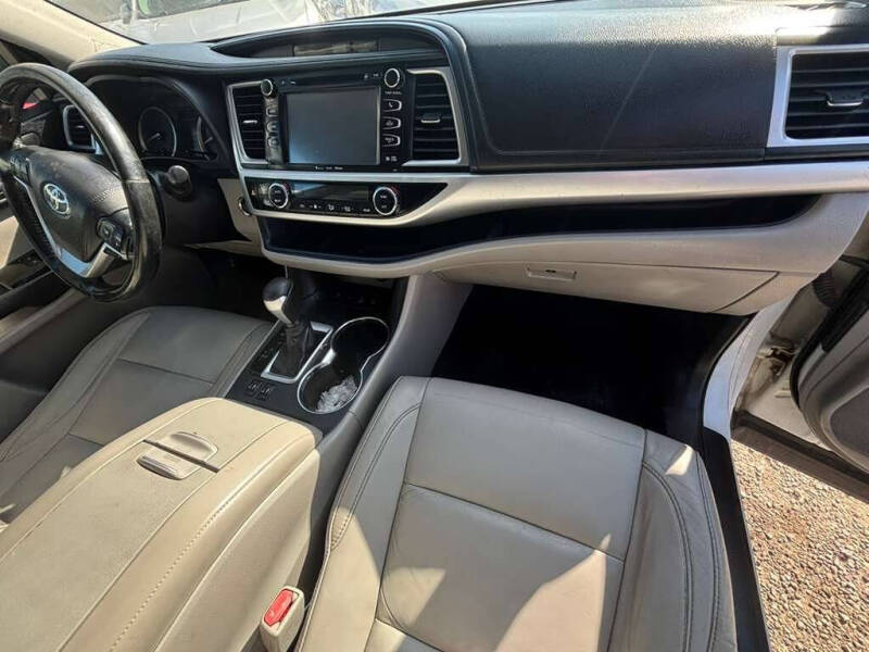 2017 Toyota Highlander XLE