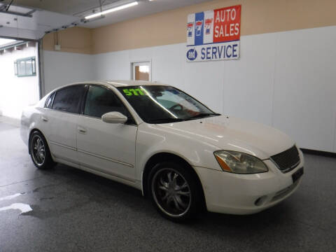2003 Nissan Altima for sale at 777 Auto Sales and Service in Tacoma WA