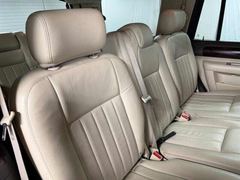 2004 Lincoln Navigator Luxury