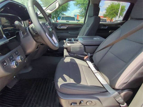 2025 GMC Sierra 1500 Elevation Standard