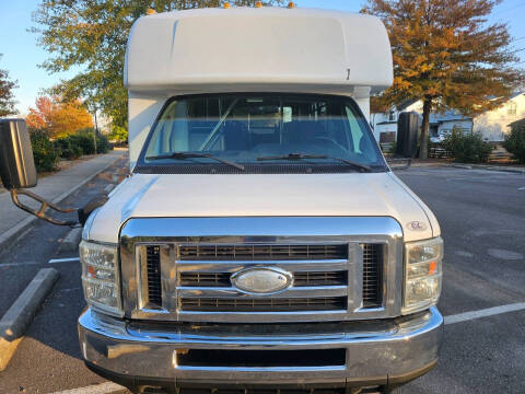 2014 Ford E-Series E-450 SD
