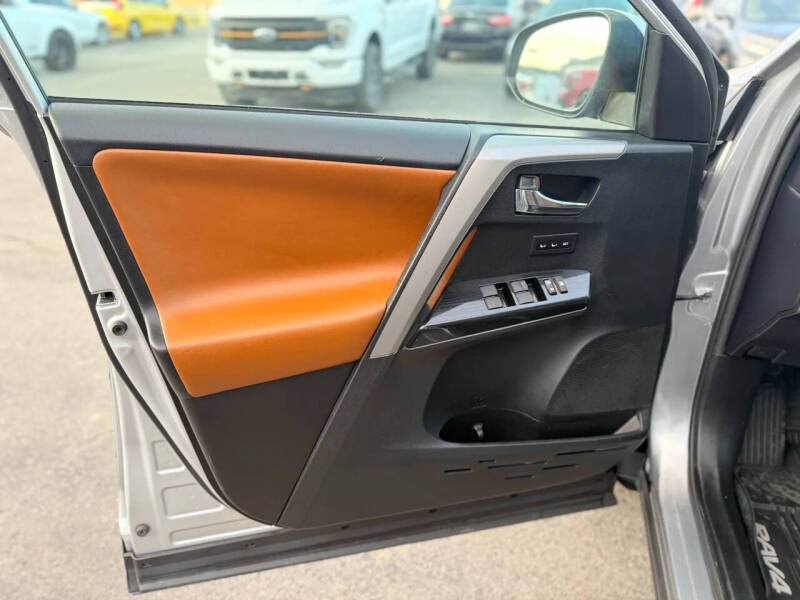 2017 Toyota RAV4 Limited