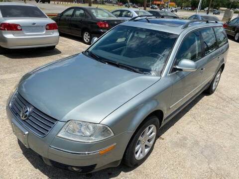 2004 Volkswagen Passat for sale at Cash Car Outlet in Mckinney TX