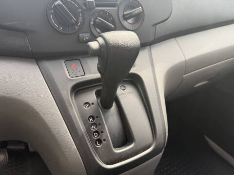 2021 Nissan NV200 S