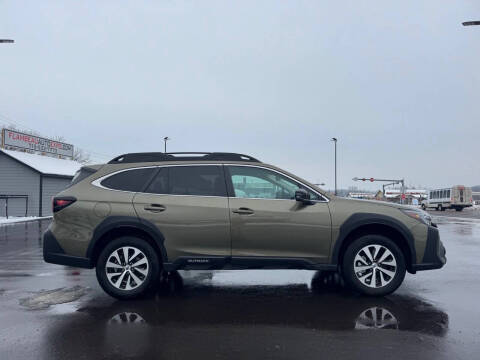 2025 Subaru Outback Premium