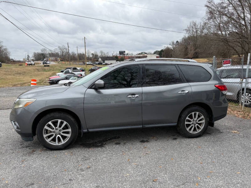 2016 Nissan Pathfinder S
