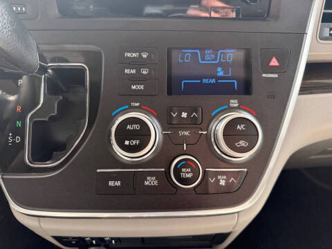 2015 Toyota Sienna