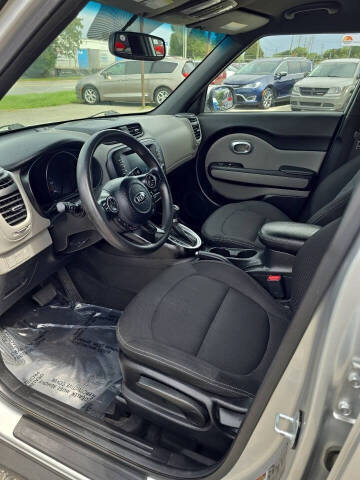 2019 Kia Soul +