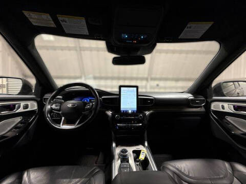 2022 Ford Explorer Hybrid Platinum