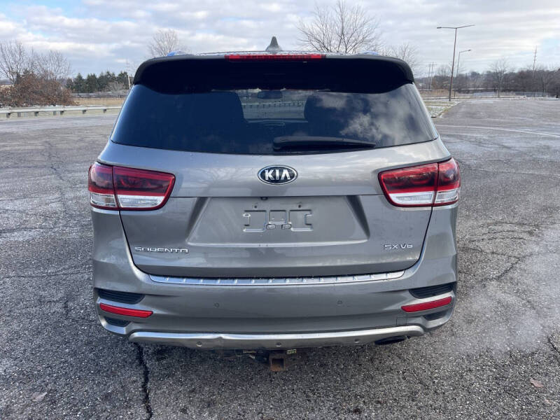 2016 Kia Sorento SX V6