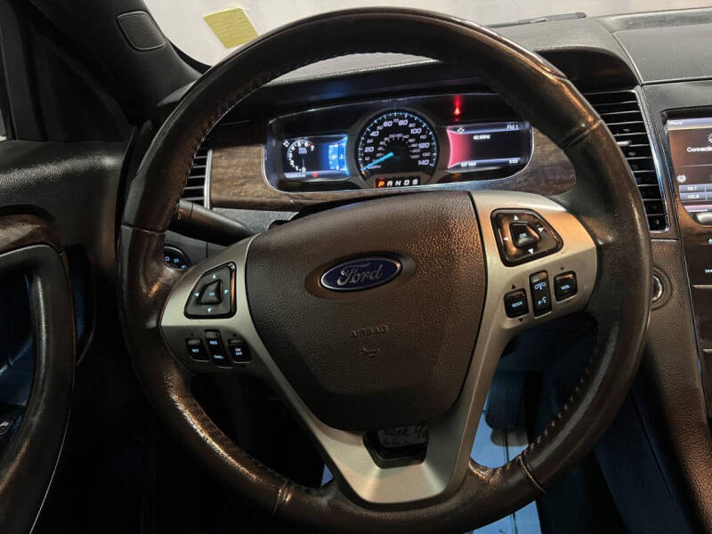 2015 Ford Taurus Limited