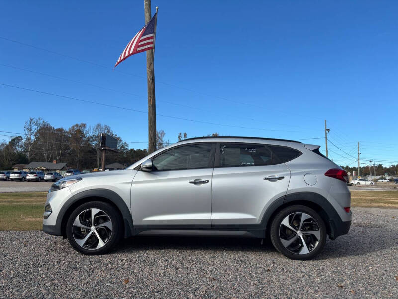 Hyundai Tucson's photo