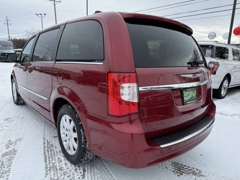 2013 Chrysler Town and Country Touring