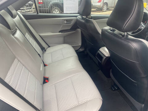 2015 Toyota Camry SE