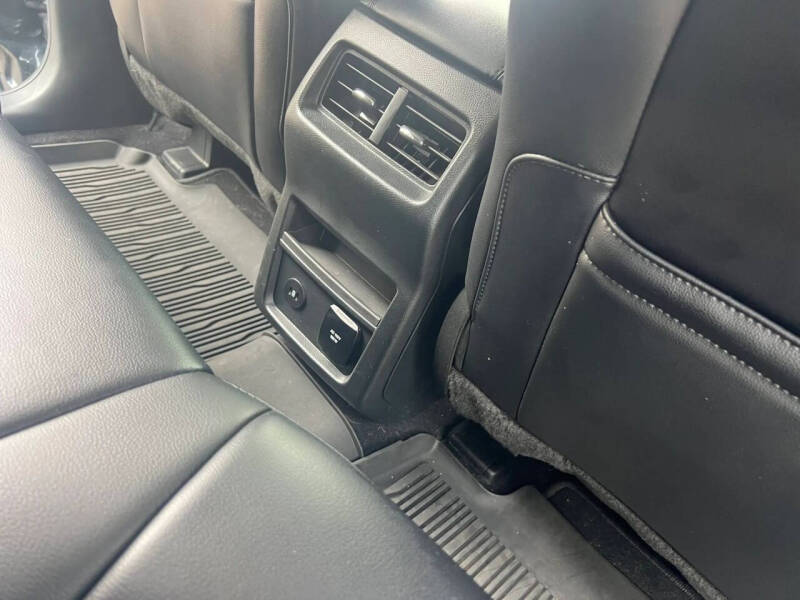 2023 Ford Edge