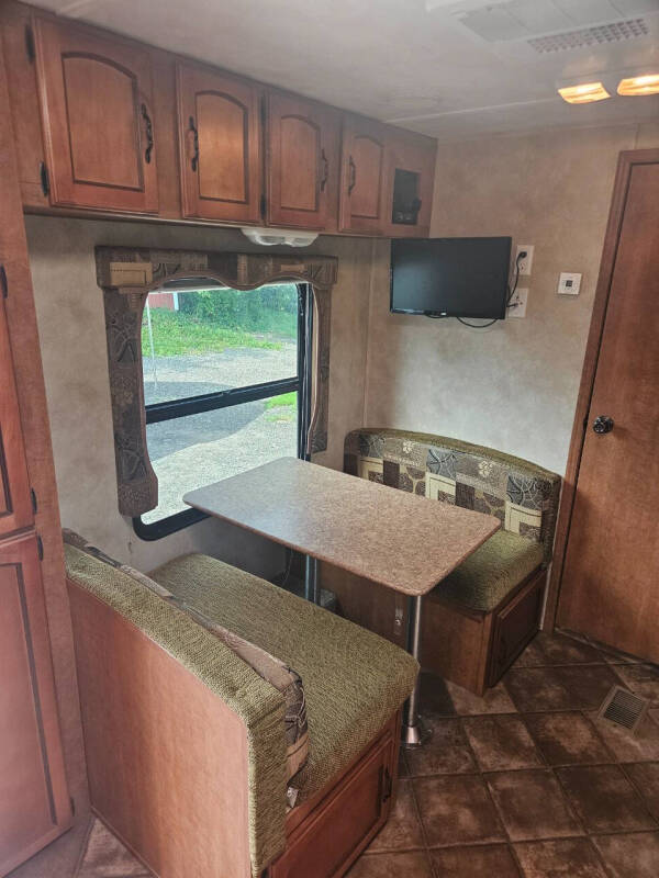 2012 Forest River Puma 23FB