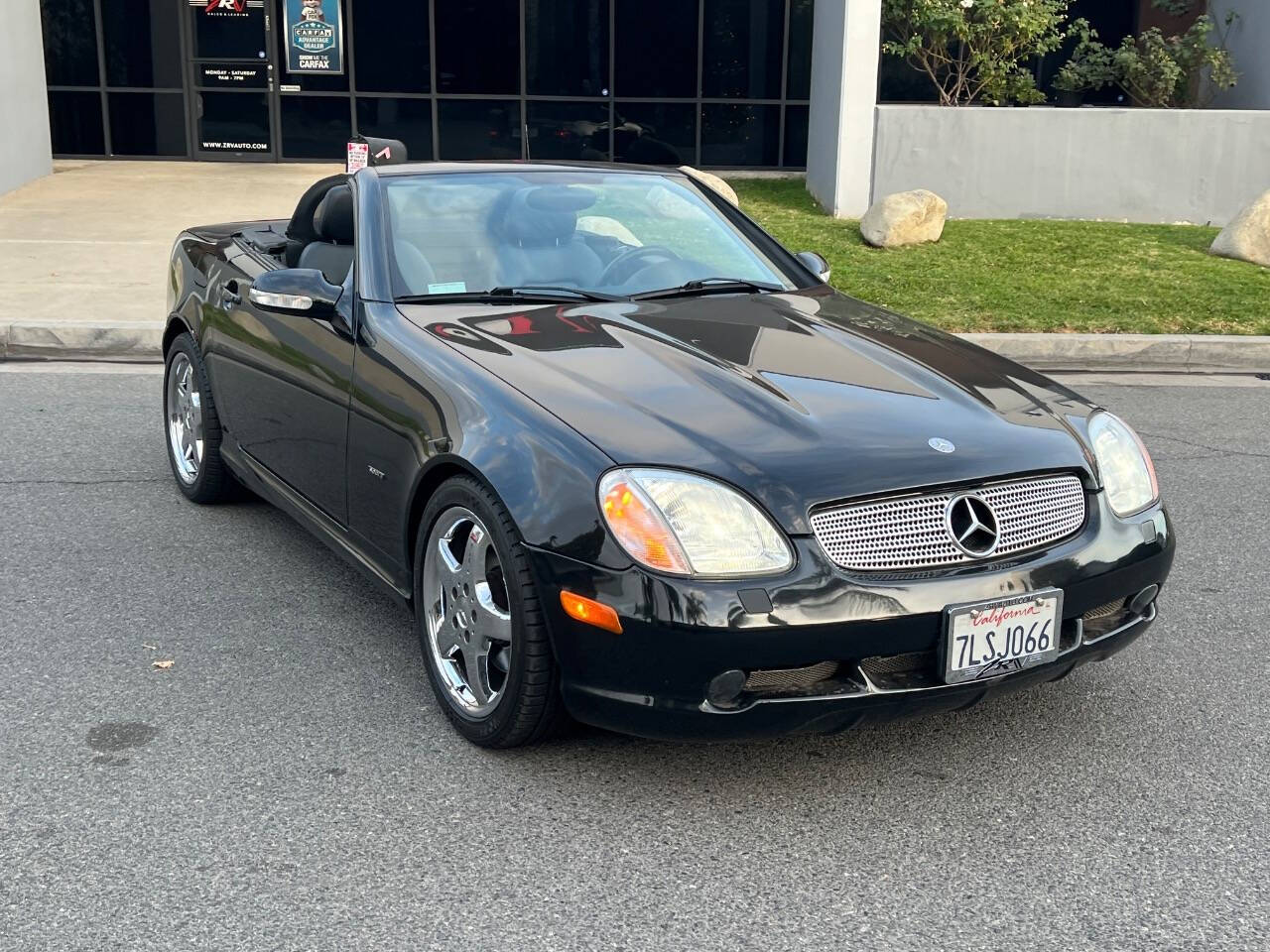 2001 Mercedes-Benz SLK for sale at ZRV AUTO INC in Brea, CA