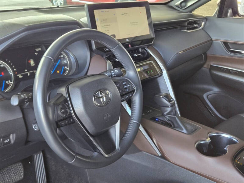 2023 Toyota Venza XLE