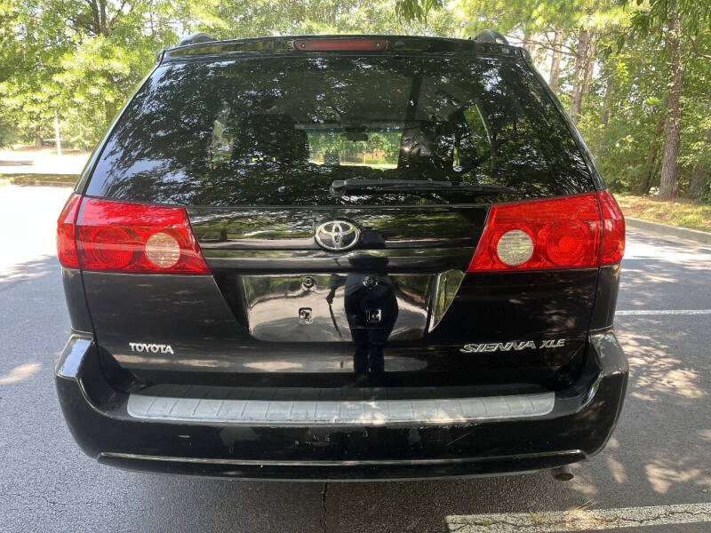2009 Toyota Sienna XLE