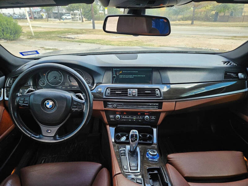 2012 BMW 5 Series 550i