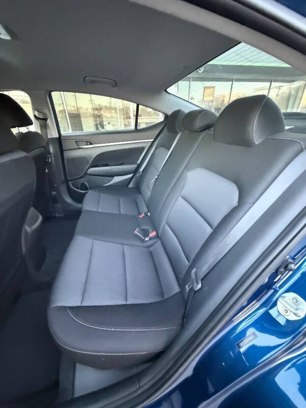 2020 Hyundai Elantra SE