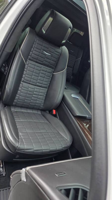 2022 Cadillac Escalade Sport Platinum