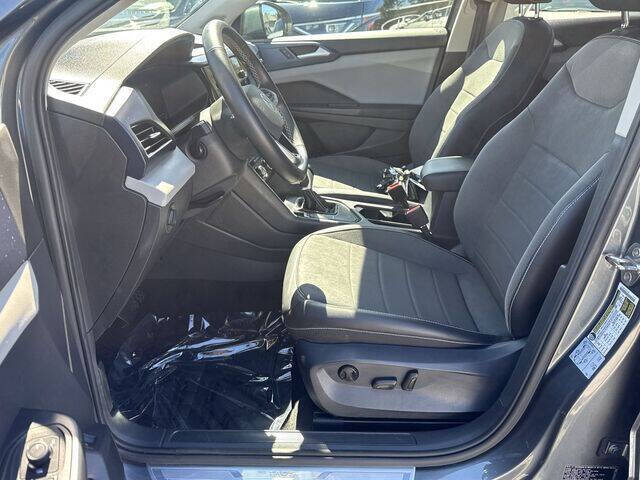 2022 Volkswagen Taos SE