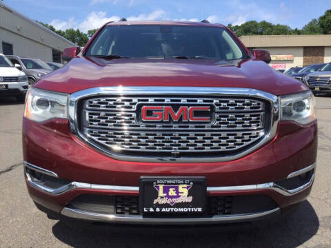 2017 GMC Acadia Denali