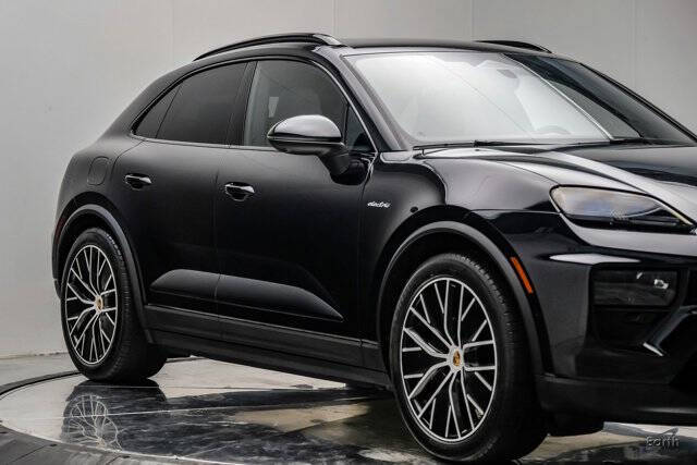 2025 Porsche Macan 4 Electric