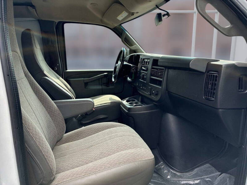2020 Chevrolet Express 2500